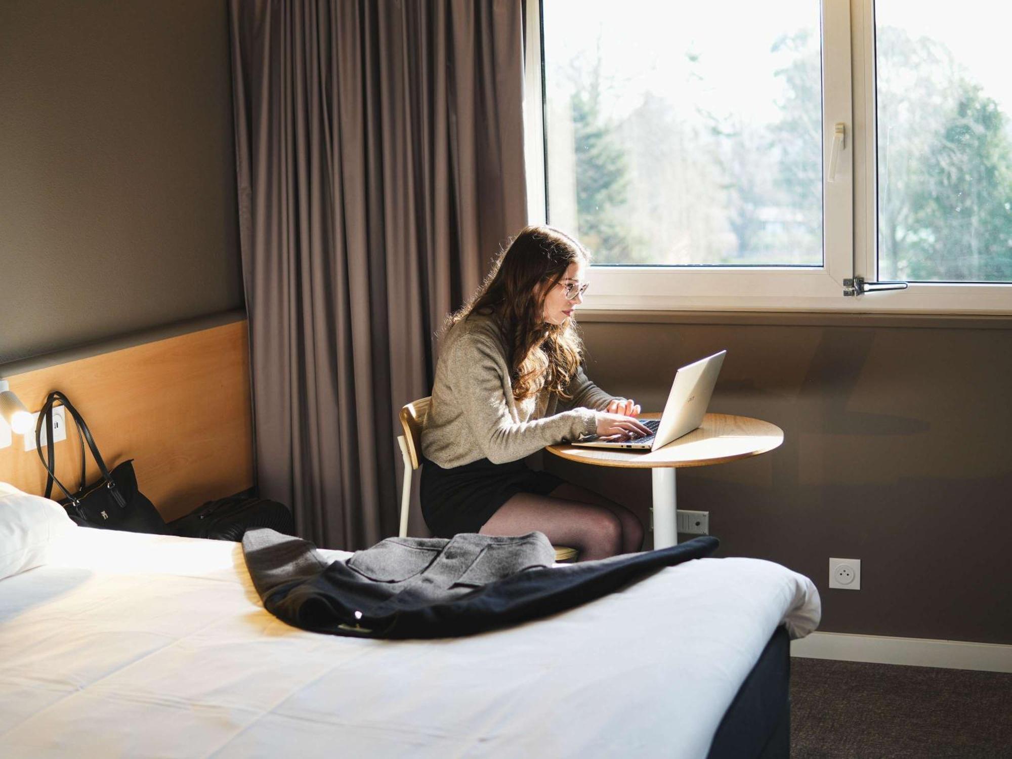 Ibis Porte D’angleterre Hotel 3*