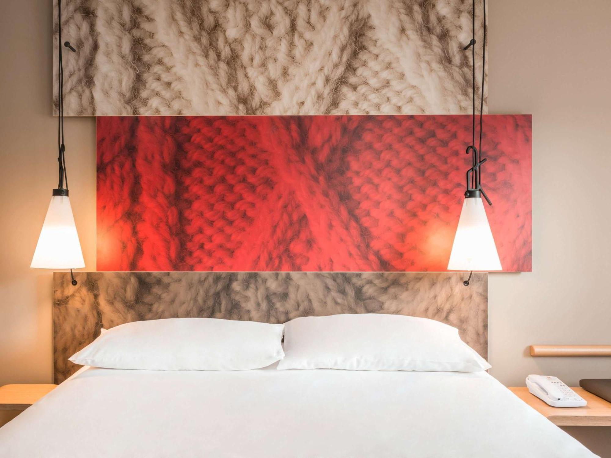 Ibis Porte D’angleterre 3*