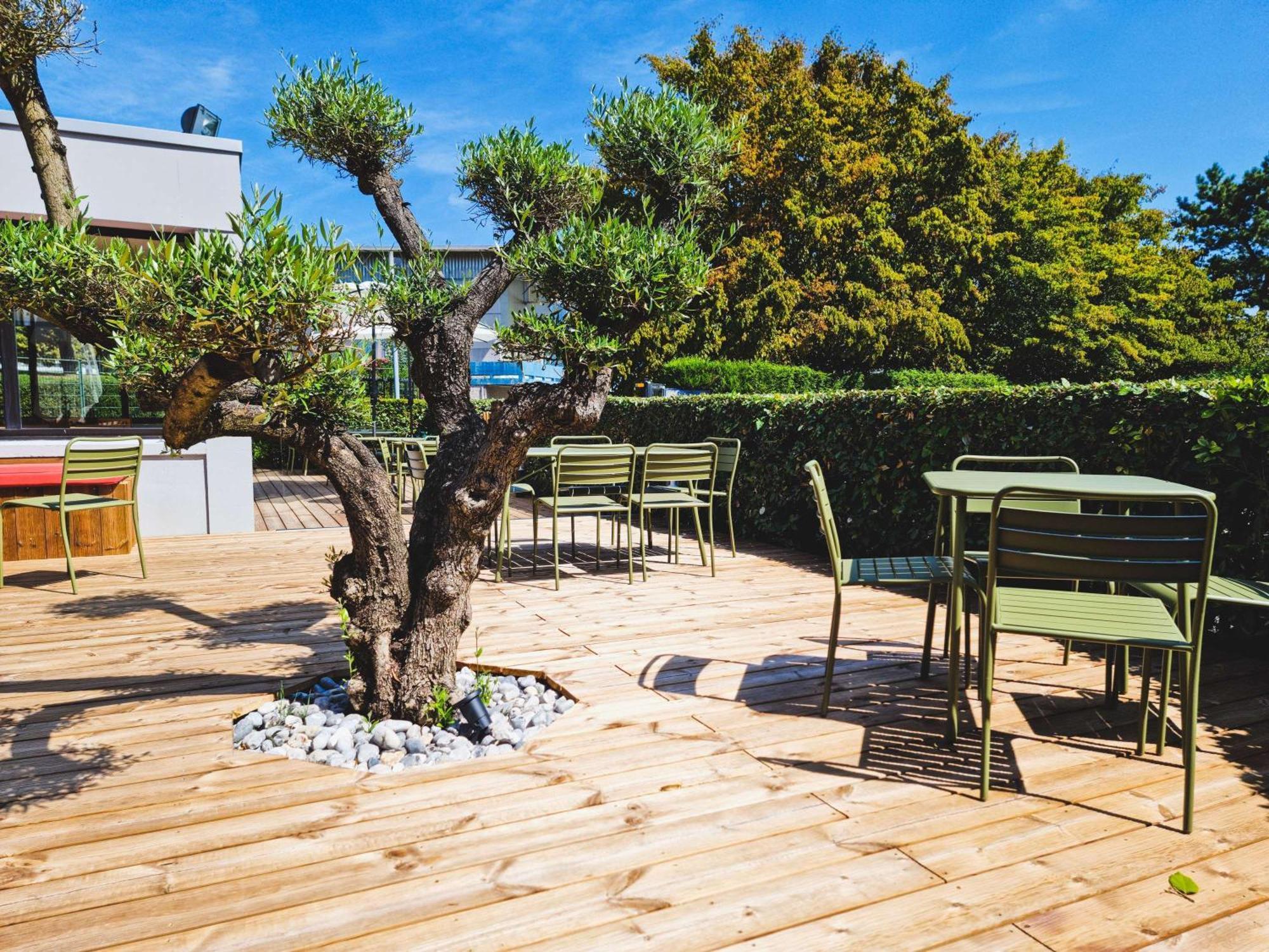 Hotel Ibis Porte D’angleterre 3*