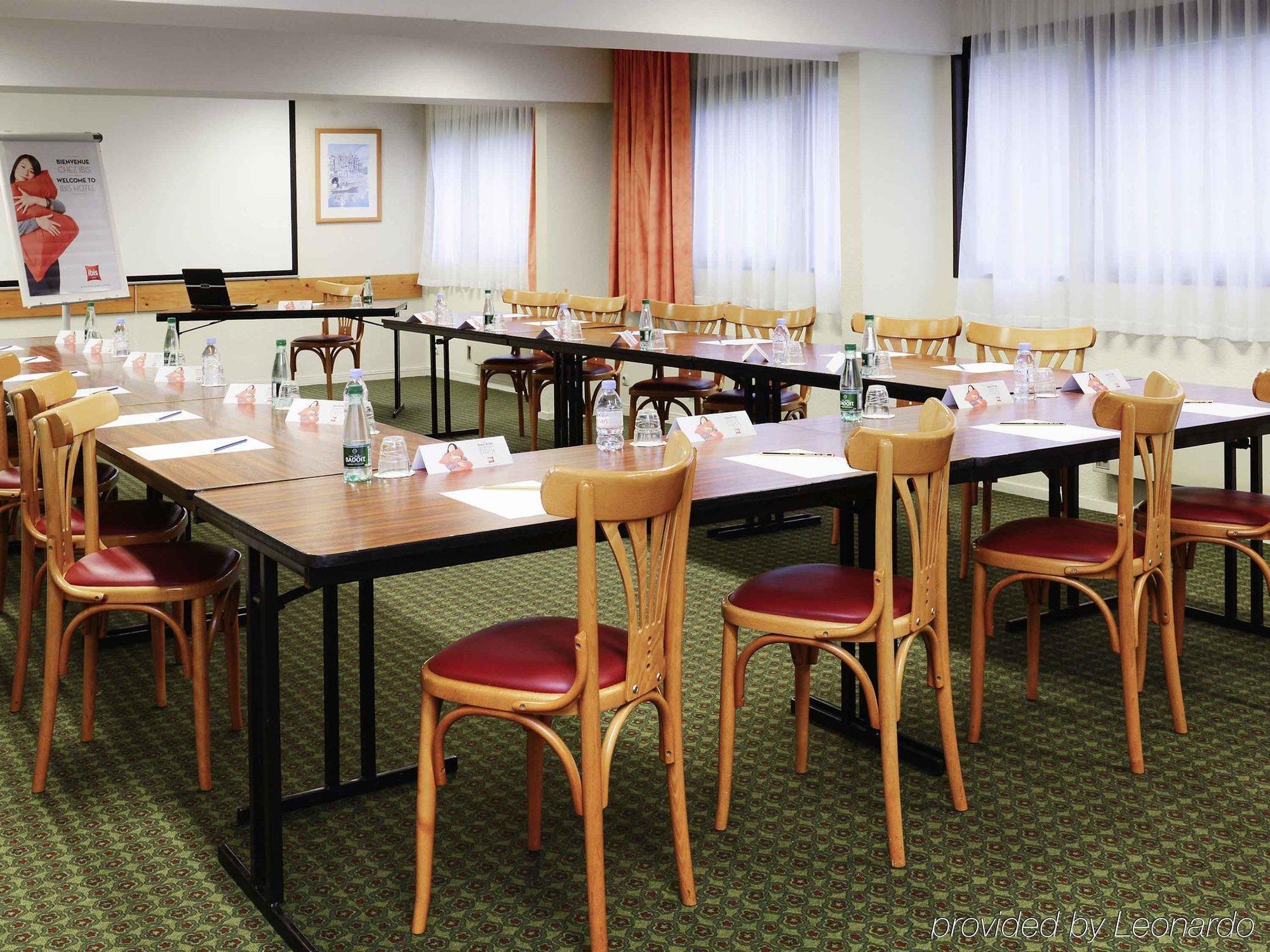 Ibis Porte D’angleterre Hotel